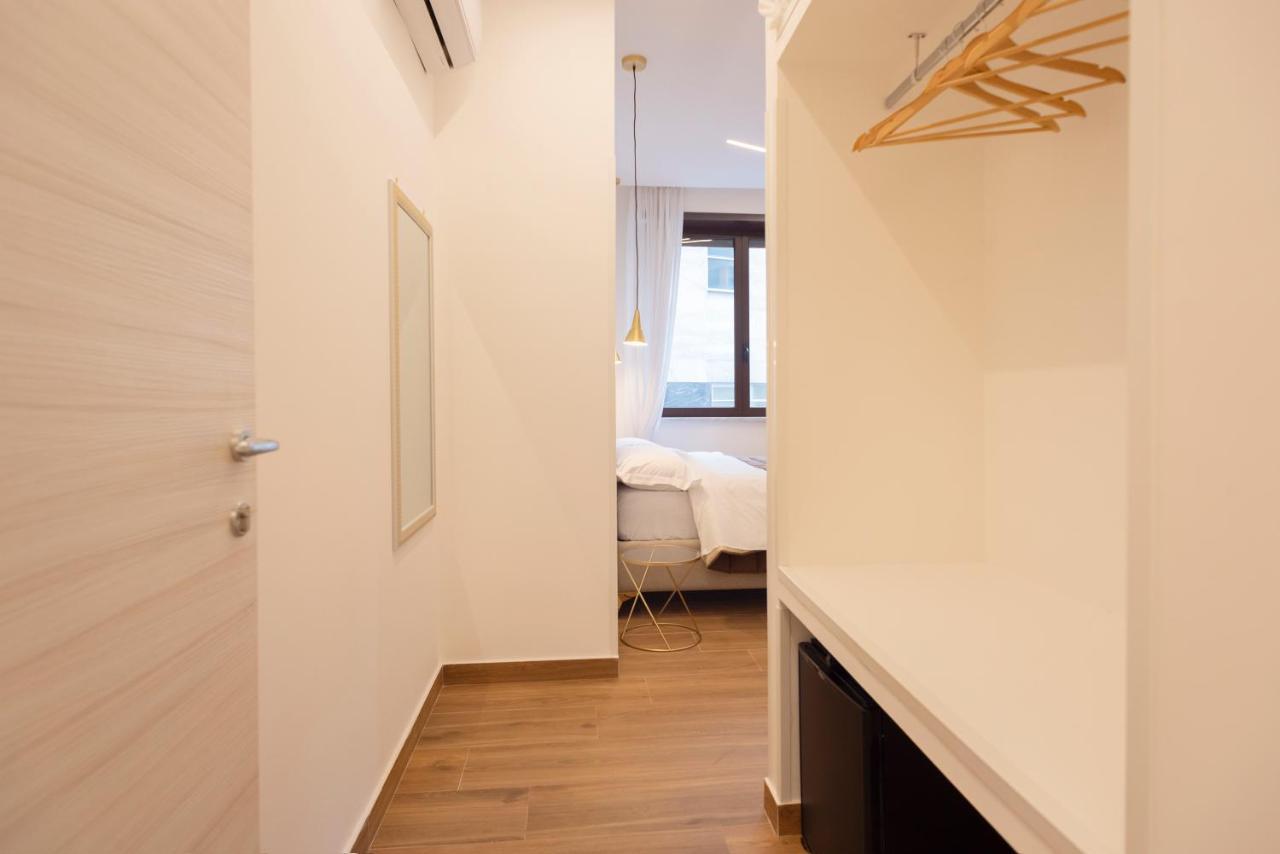 Toledo3 Hotel Наполи Екстериор снимка
