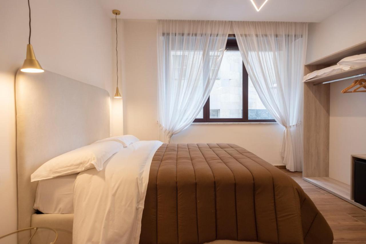 Toledo3 Hotel Наполи Екстериор снимка